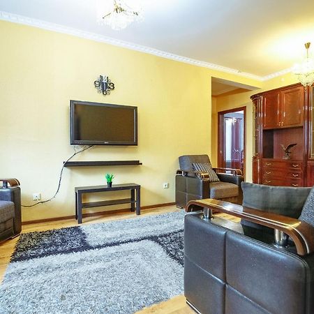 Two Bedroom Apartment On Syganak Street 64-1 Astana Exterior foto